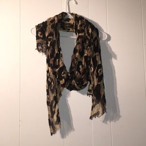 Leopard scarf